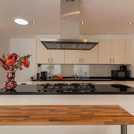 De Burgemeester - Centrum Кастрикюм